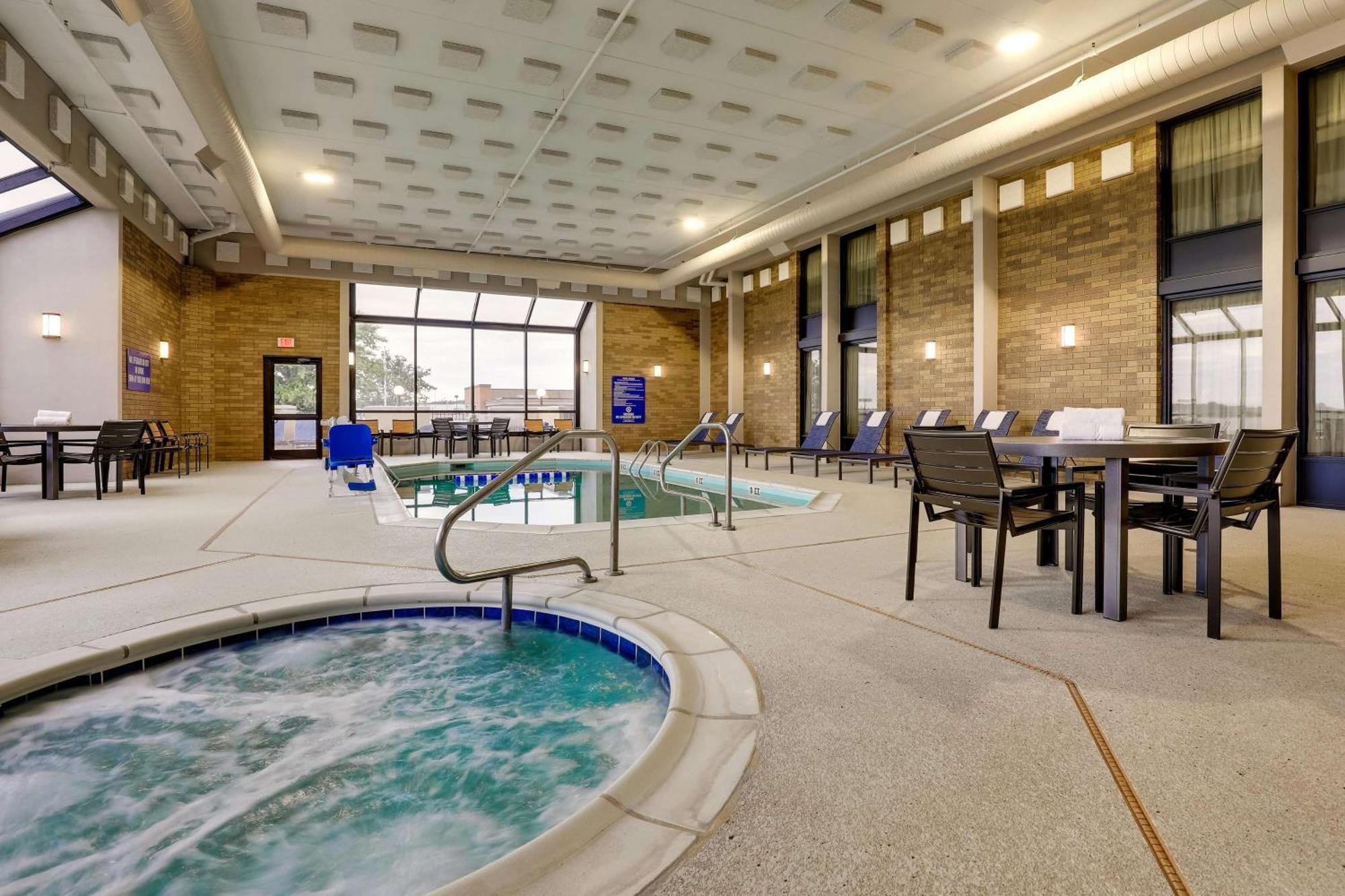 Drury Inn & Suites Cape Girardeau Εξωτερικό φωτογραφία